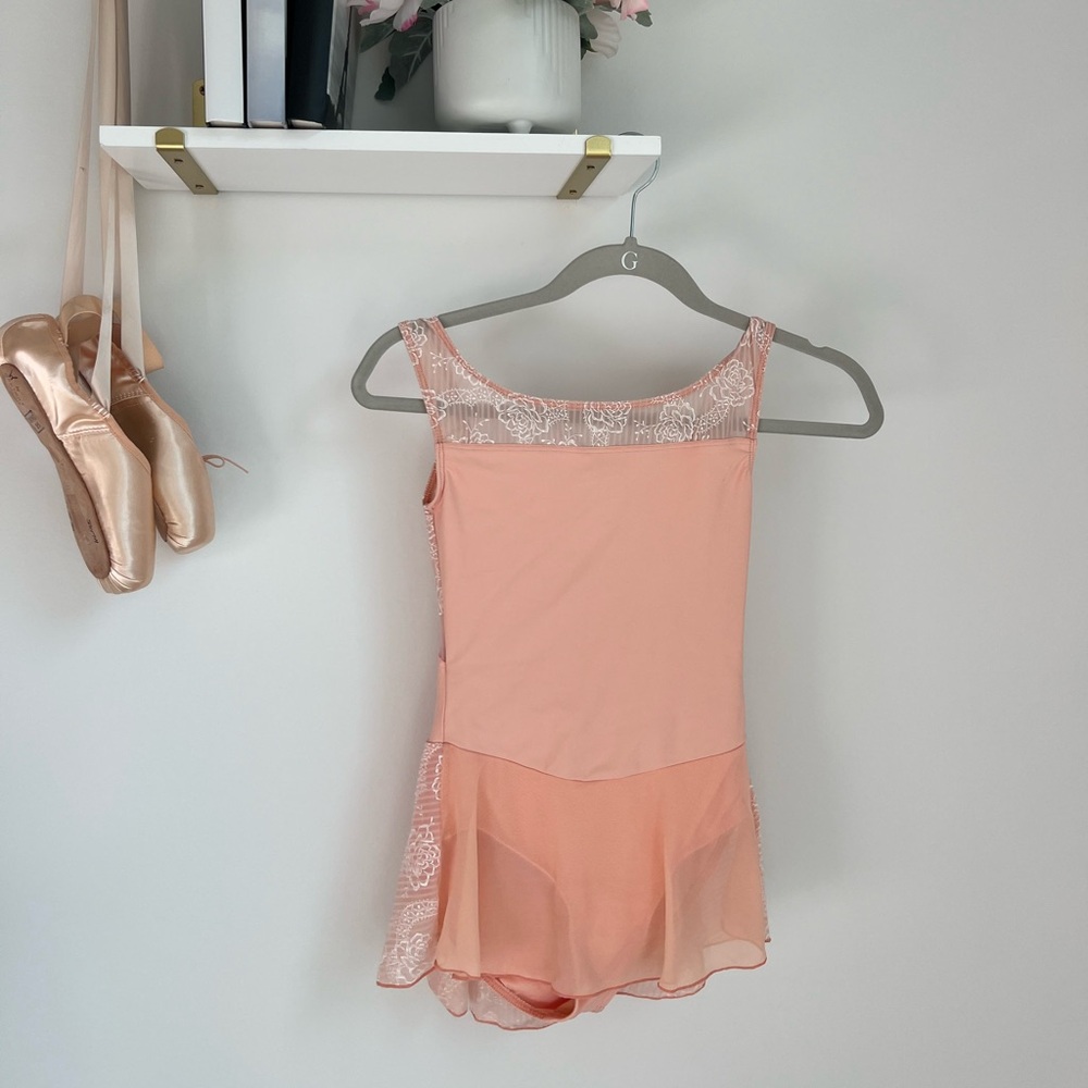 wear moi leotard